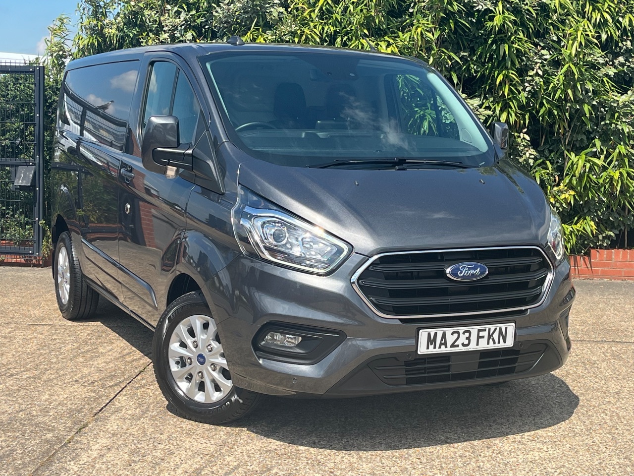 2023 Ford Transit Custom