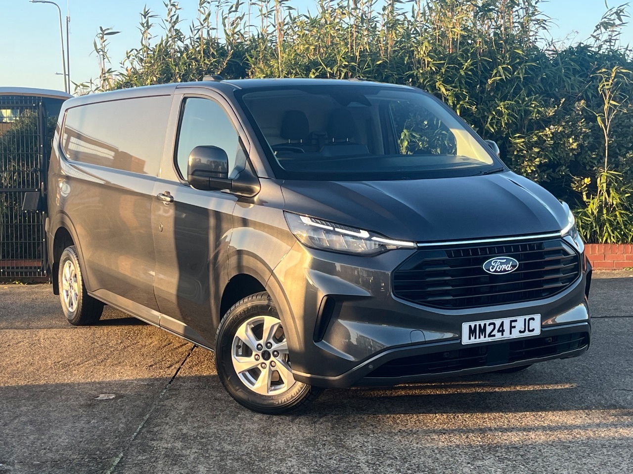 2024 Ford Transit Custom