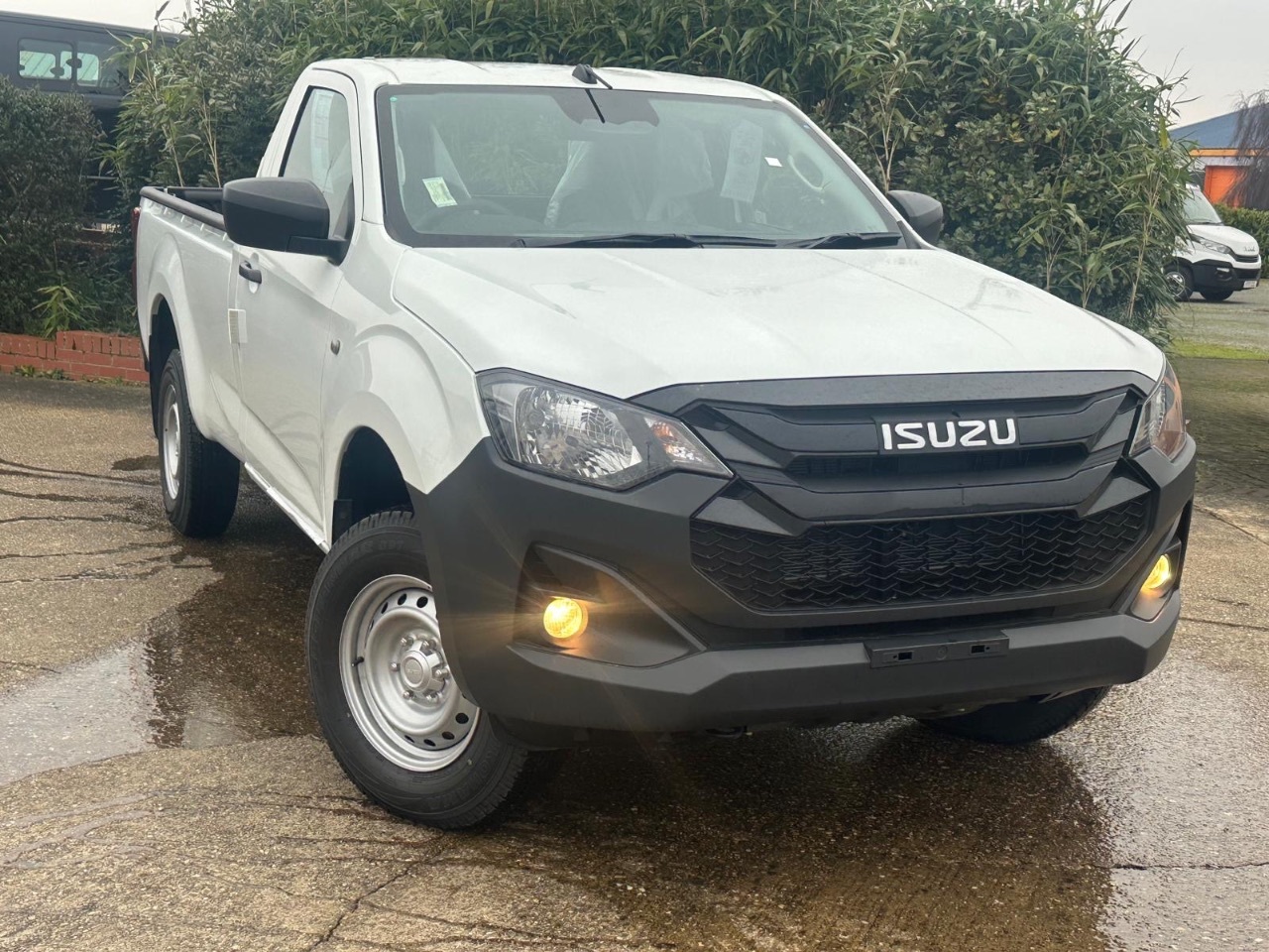 2025 Isuzu D-max