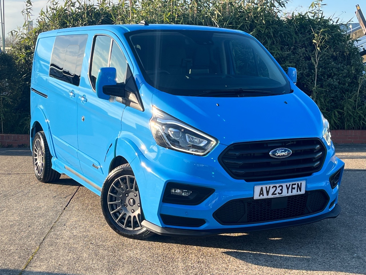 2023 Ford Transit Custom